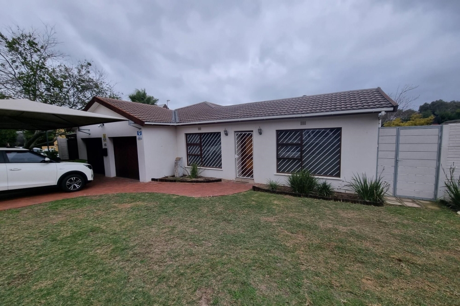 To Let 3 Bedroom Property for Rent in Vredekloof Western Cape
